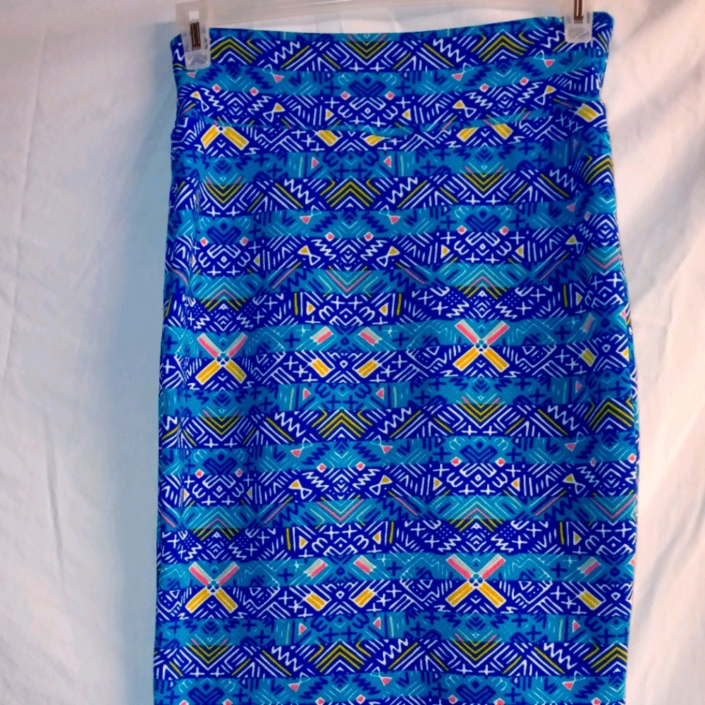 LuLaRoe Cassie skirt never worn